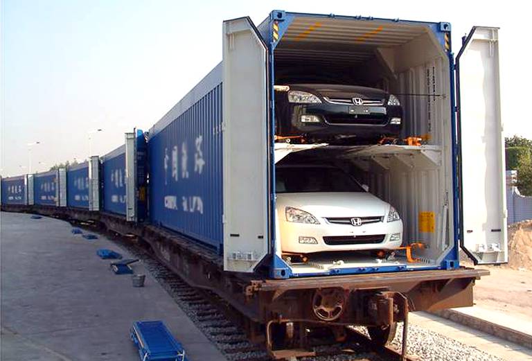 Отправить железнодорожным транспортом машину стоимость из Уссурийска в Улан-Удэ
